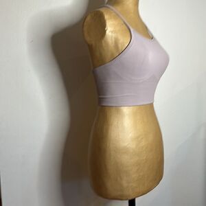 Lululemon sz 2 taupe sports bra excellent pre owned condition
